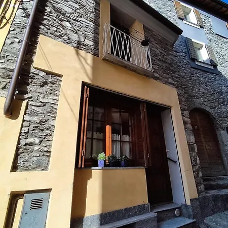 Casa Della Scalinata * Maccagno