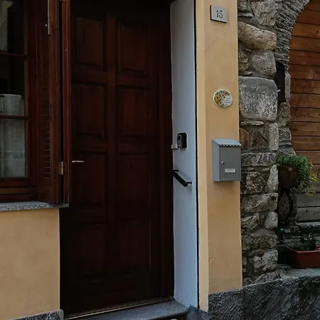 Casa Della Scalinata Casa vacanze Maccagno
